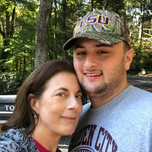 Meet your Posher, Elizabeth - Picture 4 of 6